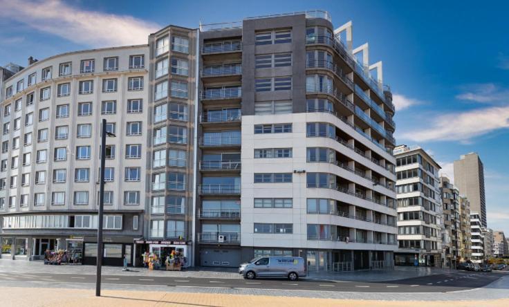 Apartment Maritime View At Commodore Oostende Eksteriør billede